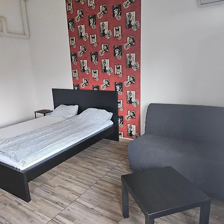 Class 布加勒斯特