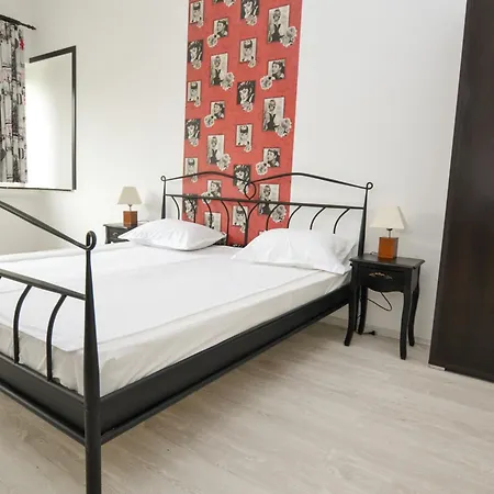 Class Appartement Boekarest