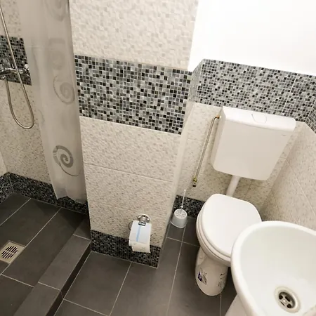 Class Appartement Boekarest